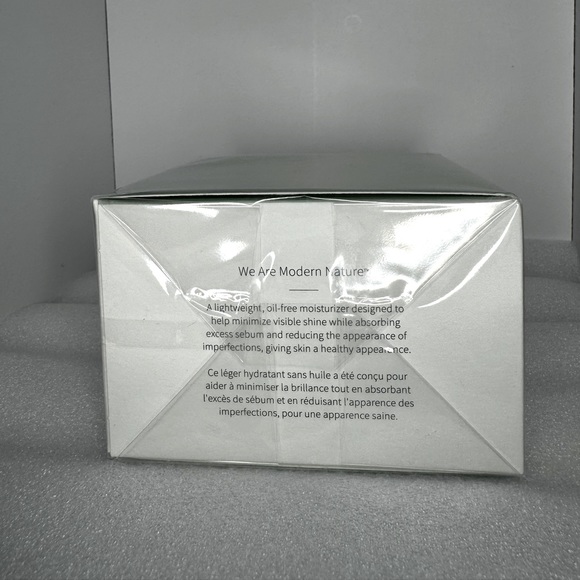 Monat Be Purified Oil-Free Moisturizer - Picture 4 of 4